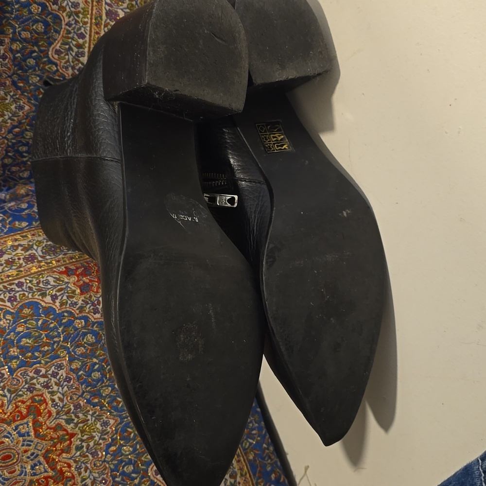 Everlane Pebbled Leather Ankle Boots View 4